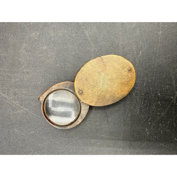 Vintage  Atco USA bakelite folding pocket magnifier magnifying glass - Picture 8 of 10